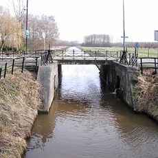 Sluisbrug over het Zuiderafwateringskanaal