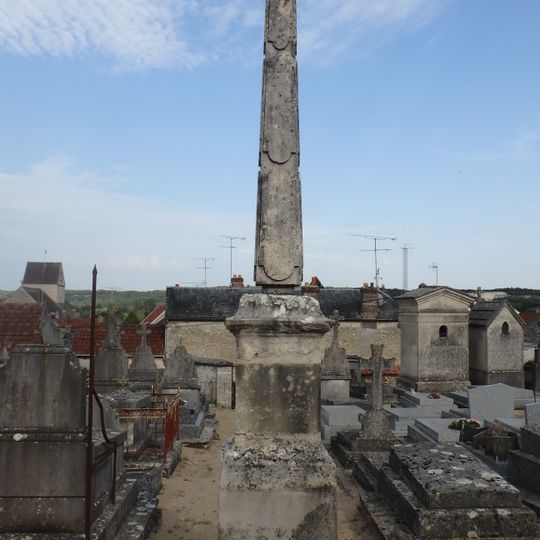 Croix de cimetière de Maisse