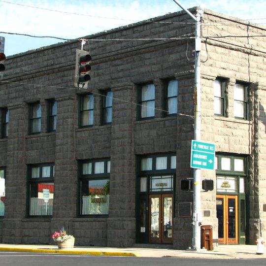 Crook County Bank Building