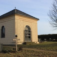 Friedhofshalle Jan-Kilian-Straße (auf dem Friedhof)