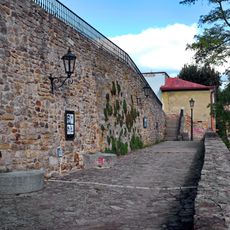 Kašna na hradbách v Lokti