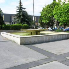 Kašna na náměstí Budovatelů v Sokolově
