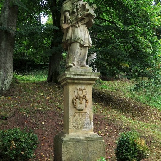 Sloup se sochou svatého Jana Nepomuckého