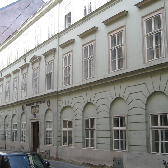 Miethaus, Leopold Ebnersches Stiftungshaus