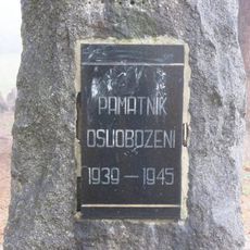 Pomník osvobození ve Všestudech