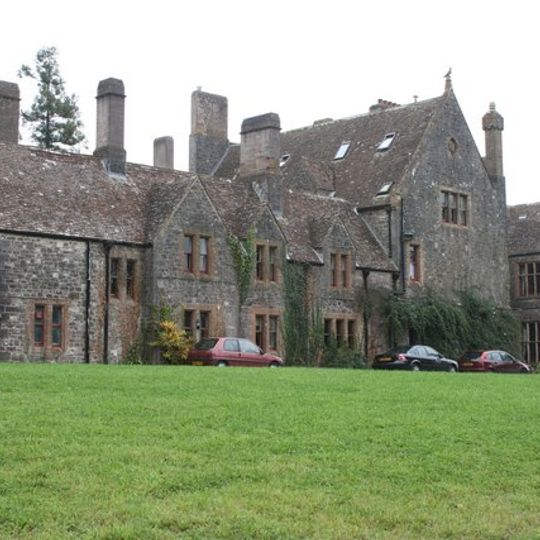 Huntsham Court