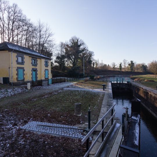 Maison éclusière de Haute-Roche