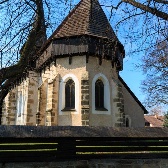Roubené ohrazení areálu kostela svatého Bartoloměje v Kočí
