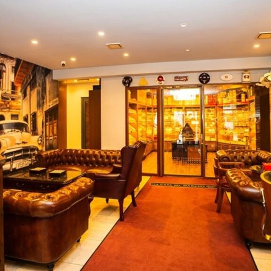 La Casa Del Habano St Maarten