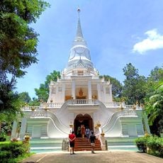 Wat Pa Si Thawon Nimit