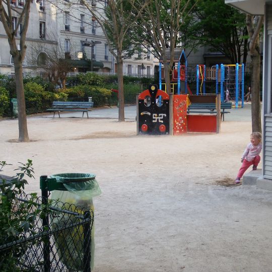 Square Madeleine-Tribolati