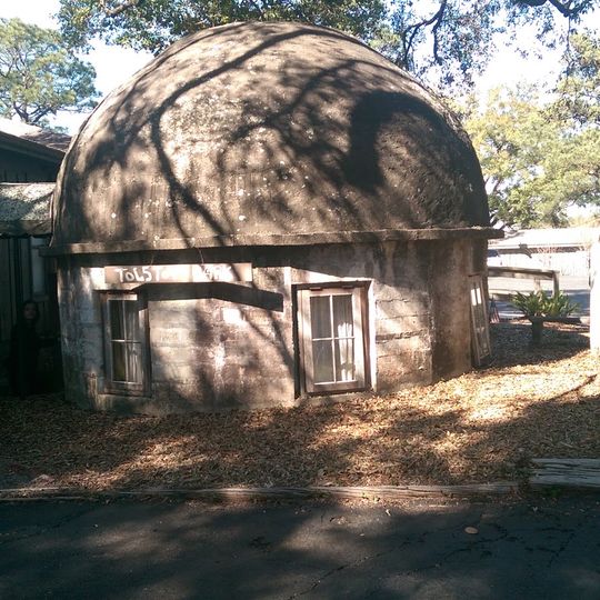 Tolstoy Park, The Henry Stuart House