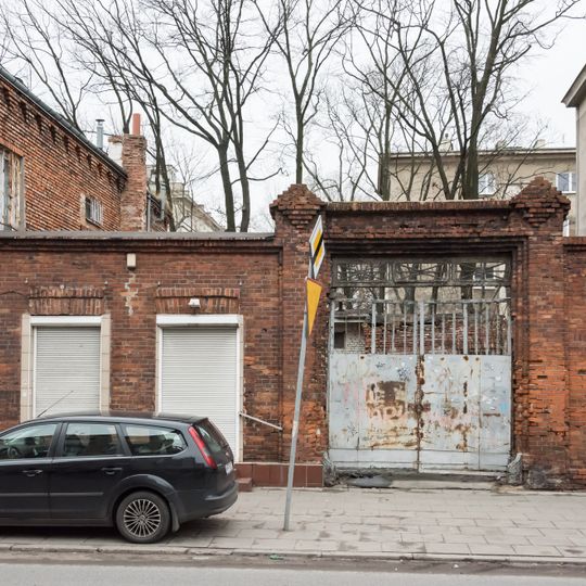 Piekarnia Teodora Rajcherta - elewacje frontowe wraz z bramą i fragmentem ogrodzenia