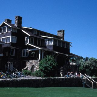 State Game Lodge