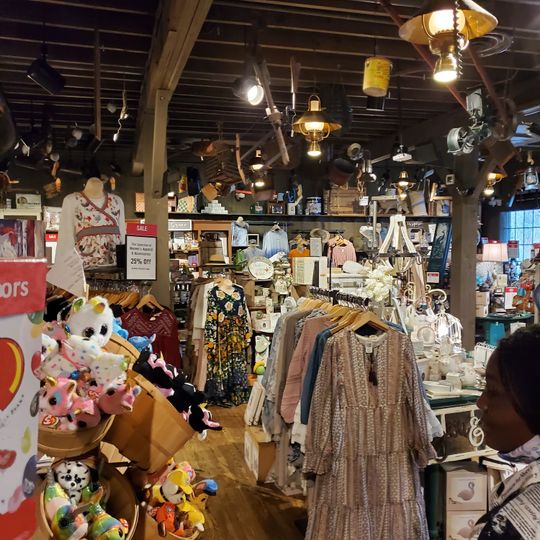 Cracker Barrel Old Country Store