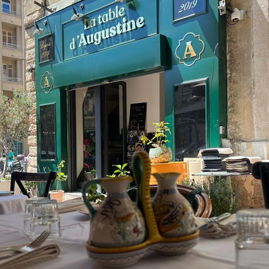 La table d'Augustine