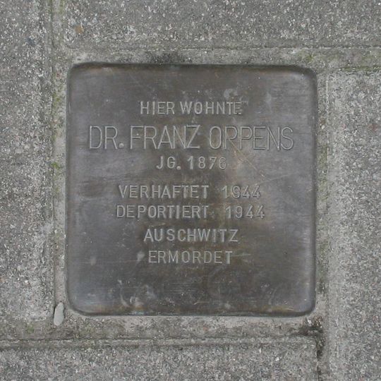 Stolperstein en memoria de Franz Oppens