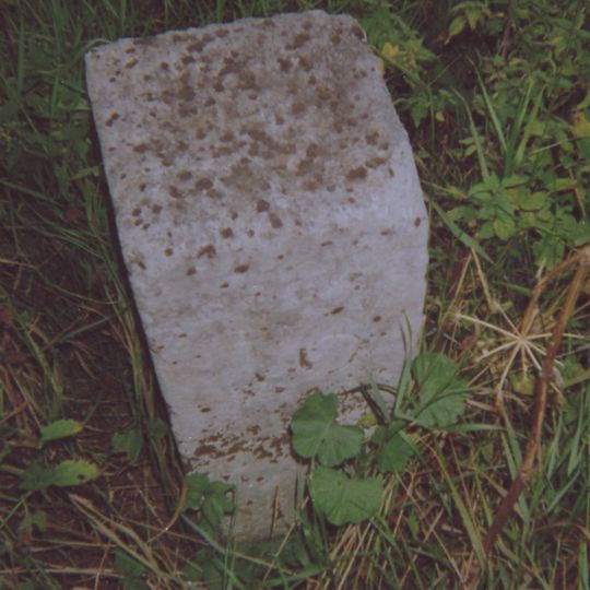 Milestone, W of Ashford Friars Prep School