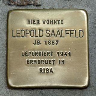 Stolperstein dedicated to Leopold Saalfeld