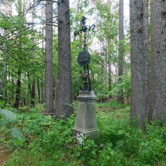 Kříž u silnice západně od Dubí