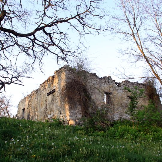 Zabytkowy zbór ariański w Pęczelicach