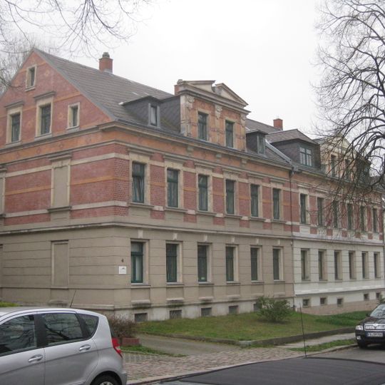 Doppelmietshaus mit Vorgarten Ludwig-Richter-Straße 2; 4
