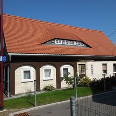 Friedrich-Schneider-Weg 10