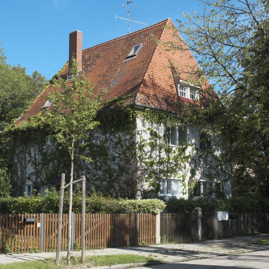 Marschnerstraße 42