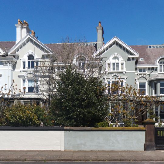 3 - 7 Beach Lawn, Waterloo