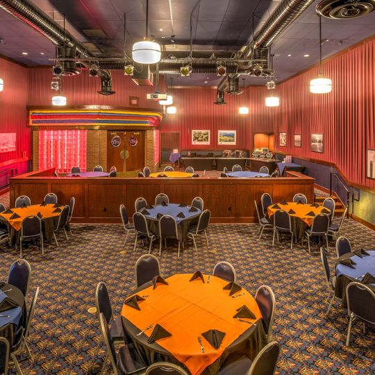 Dave & Buster's Islandia