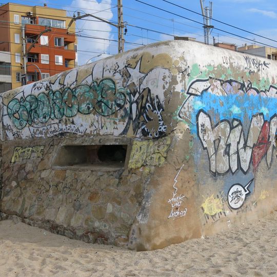 Búnquer a prop del moll de Descàrrega - B-1