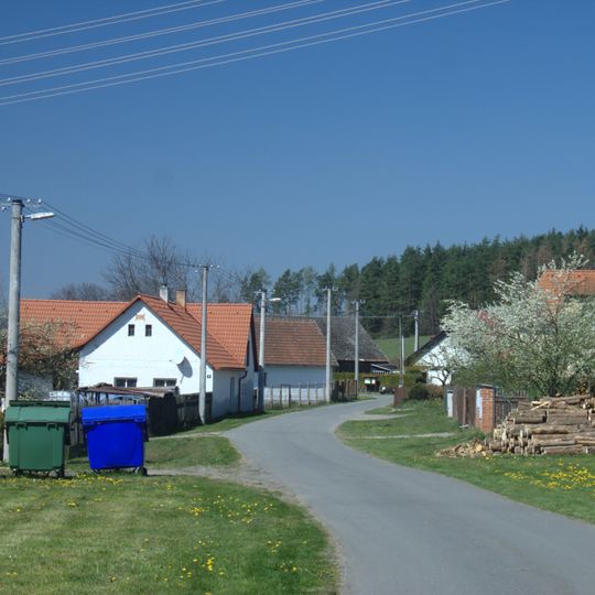 Bzová