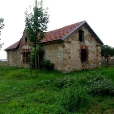 Sušárna ovoce v zámeckém parku Veltrusy