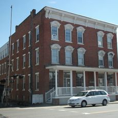 Merritt Beach & Son Building