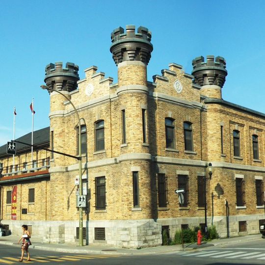 Manège militaire des Fusiliers Mont-Royal