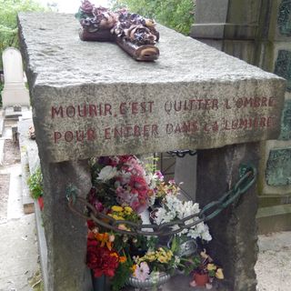 Grave of Leymarie