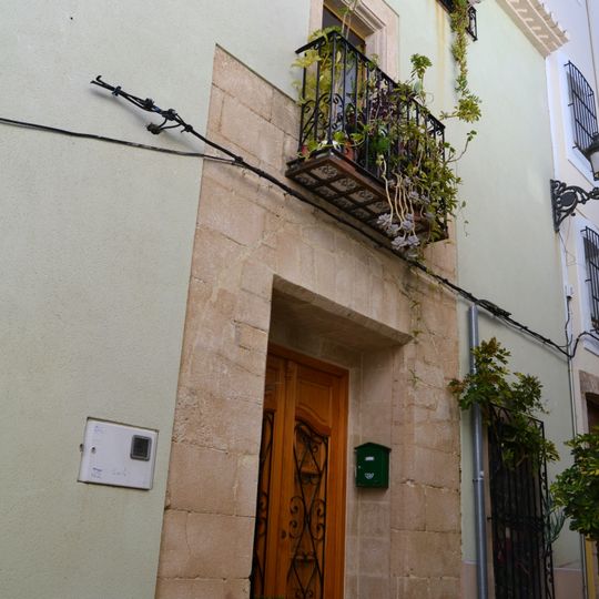 Edificio en la Calle Vives, 1