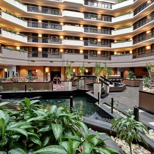 Embassy Suites by Hilton Dulles Airport
