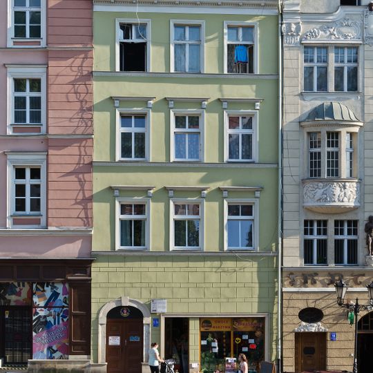 12 Bolesława Chrobrego Square in Kłodzko