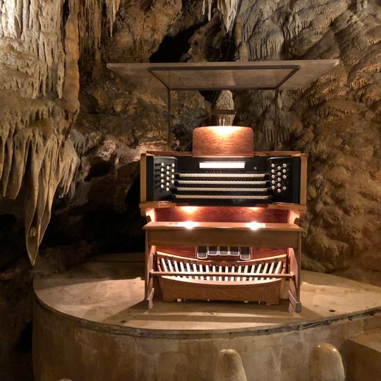 The Great Stalacpipe Organ