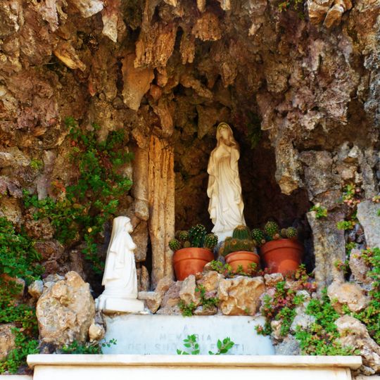 Fontana della Madonna di Lourdes