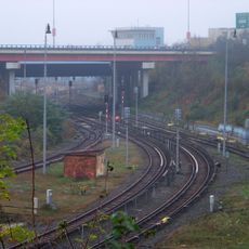 Most ulice 5. května přes trať metra do depa Kačerov