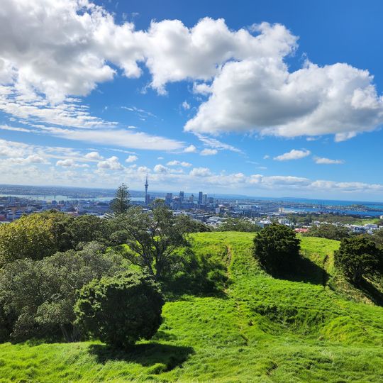 Maungawhau / Mount Eden