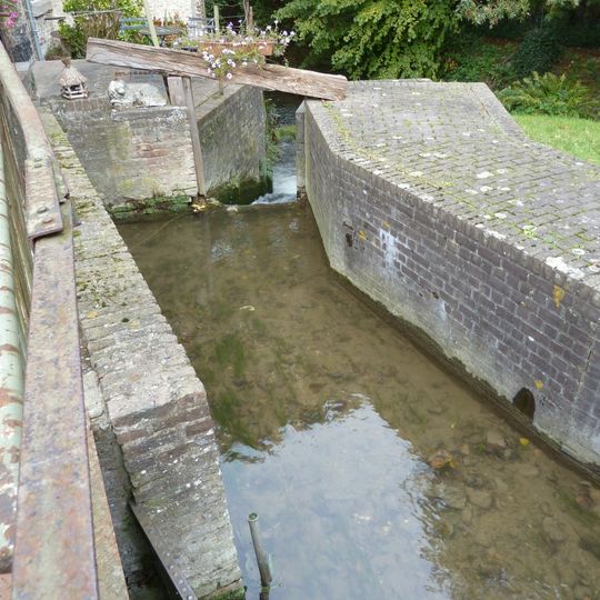 Eijsden Castle: quay walls at former sawmill