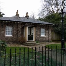Serpentine Lodge By Serpentine Road