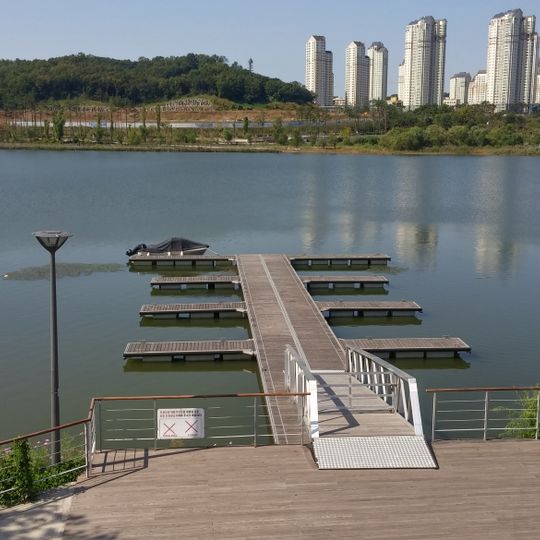 Gwanggyo Lake Park