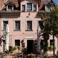 Wohnhaus mit Gaststätte „Pfeifndurla“