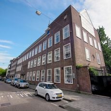 Eerste Helmersstraat 17