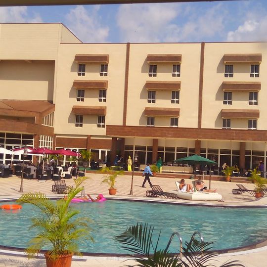 Sandralia Hotel