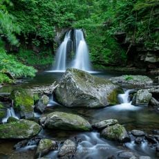 比翼の滝